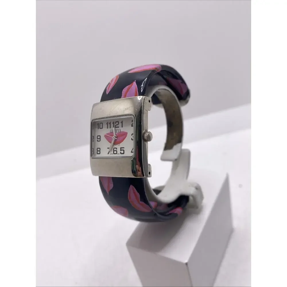 Geneva Vintage Cuff Watch New Battery